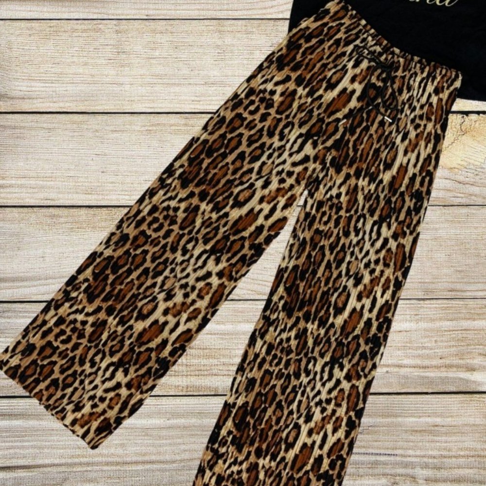 Animal Print Wide Leg Pleat Pants